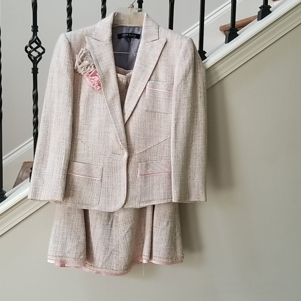Anne Klein skirt outfit